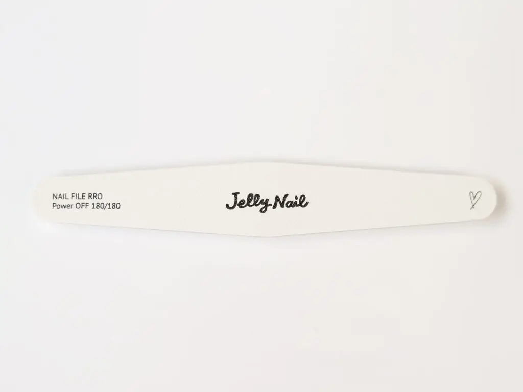 そのままじゃ危ないかも 新品のネイルファイルを使う前に絶対やるべき 面取り とは Unknown Beauty Place アンノウン ビューティ プレイス