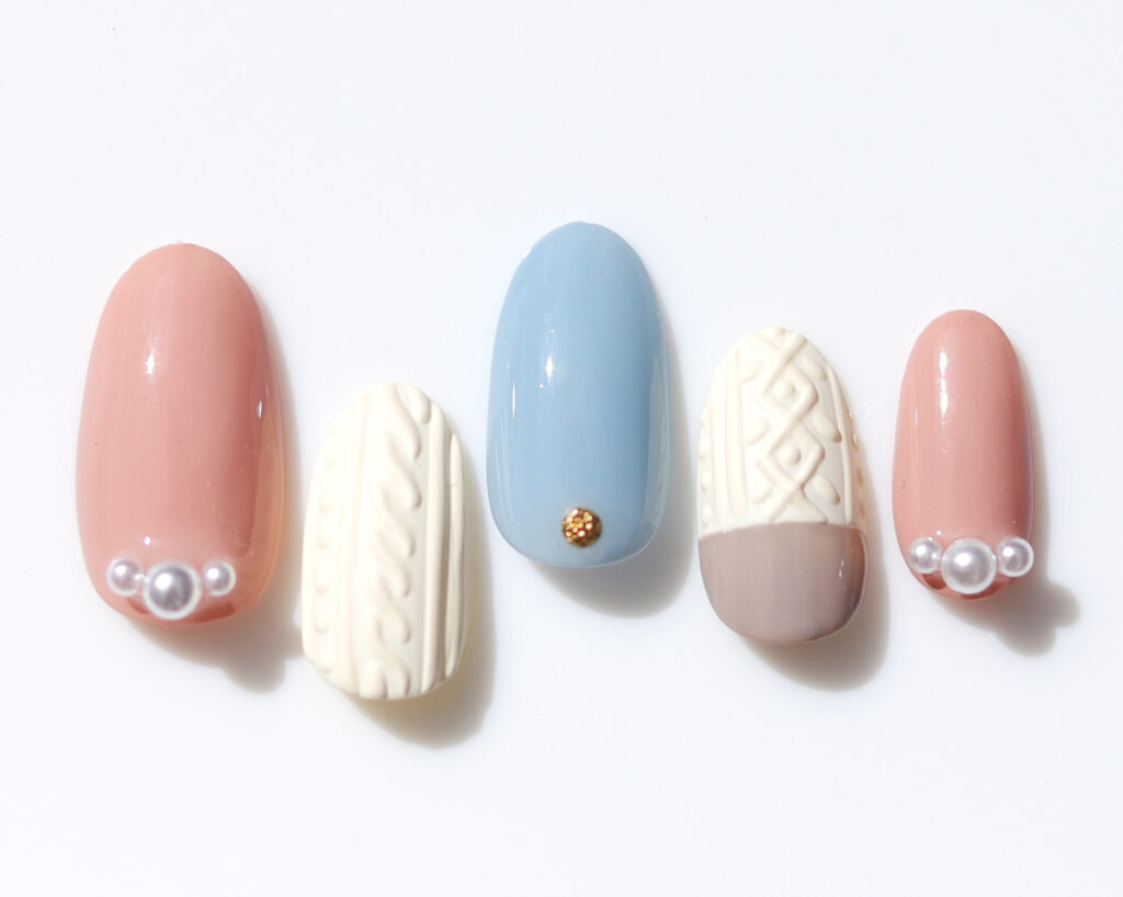 ニットネイルのやり方をマスター！セルフでも簡単にできるアート  